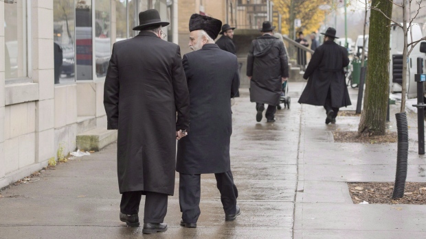 По официальной статистике количество евреев в Канаде уменьшилось вдвое за пять лет