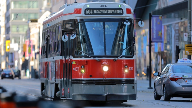 Общественный транспорт Торонто опасно шумный