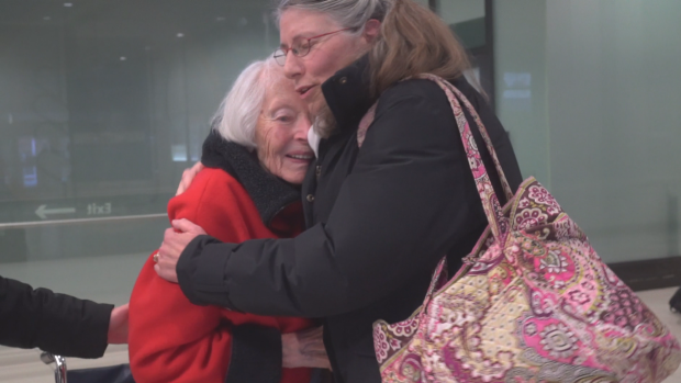 Авиакомпания United Airlines потеряла канадскую бабушку