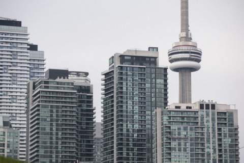 Новый бюджет Торонто: налог на недвижимость увеличится на 2.1%