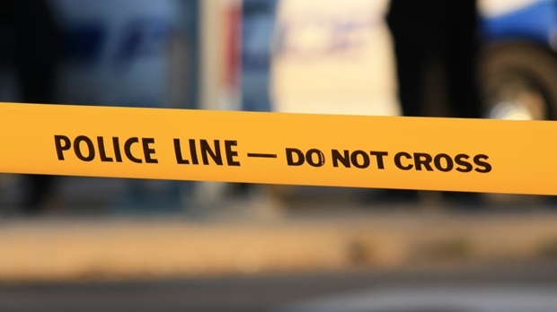 В мусоропровод кондоминиума в Торонто упал мужчина