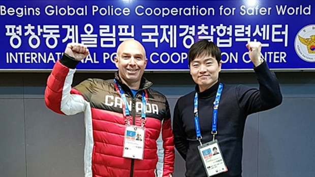 Спасение на хоккее: канадский офицер помог спасти жизнь корейского мальчишки