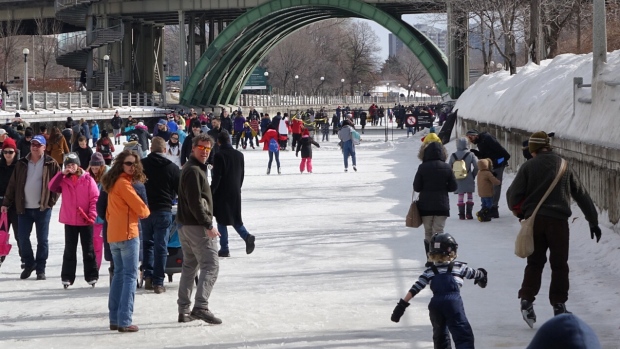 Сезон на катания на коньках на канале Ридо закрыт из-за погоды