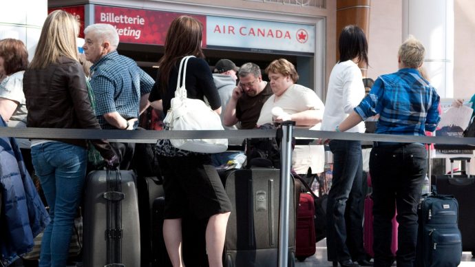 Air Canada: проблемы с компьютерами и длинные очереди