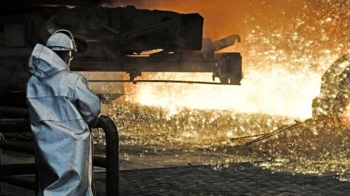 Америка вводит новые пошлины на канадские сталь и алюминий