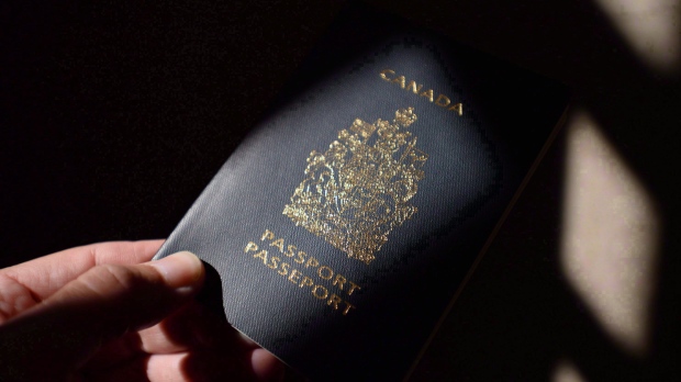Цены на канадские паспорта с 1 июля не изменятся