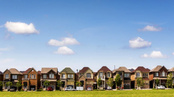 Недвижимость вокруг Торонто дешевеет