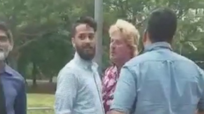 Блондин, требовавший от мусульман убираться из Онтарио, арестован