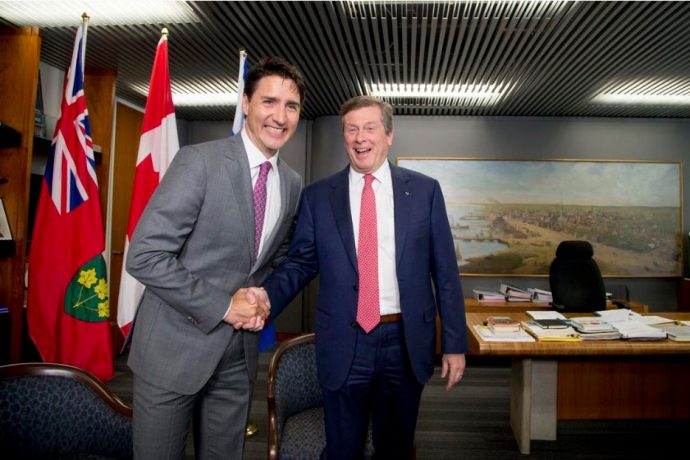 Трюдо пообещал Торонто помощь в приеме нелегалов