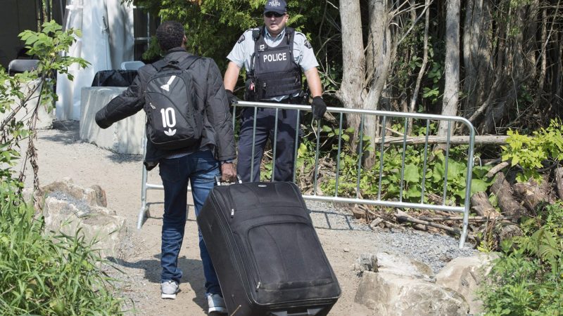В июле нелегалов-беженцев в Канаде стало больше