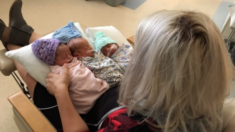 Беременная тройней канадка реанимировала девочку, первой появившуюся на свет