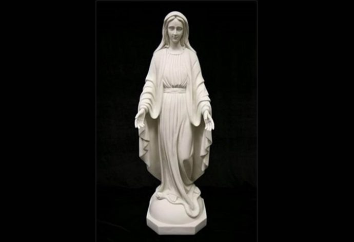 Из католической школы украли деву Марию