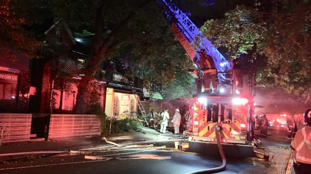 Два пожара в Большом Торонто