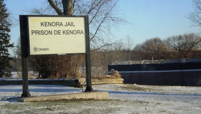 Охранник канадской тюрьмы побывал заложником заключенных