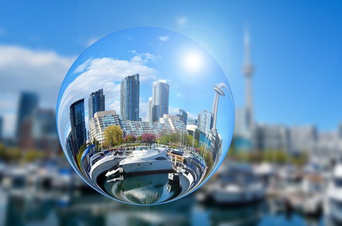 Торонто, Ванкувер. И все же — это жилищный пузырь