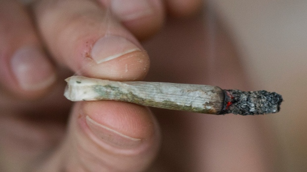 Надсмотрщикам в канадских тюрьмах предписано суточное воздержание от марихуаны