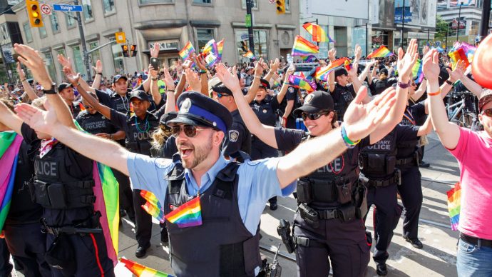Полиция вновь выйдет на Парад гордости ЛГБТ-общины Торонто