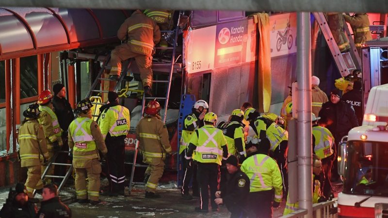 Крупная авария в Оттаве: трое погибших, 23 пострадавших