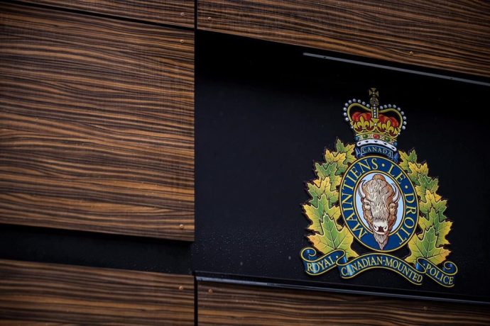 Канадская полиция арестовала подозреваемых в отмывании преступных средств