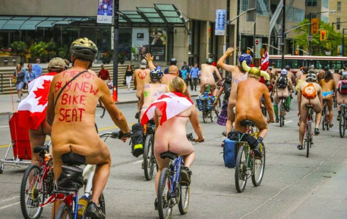 В Торонто в июне состоится голый велопробег