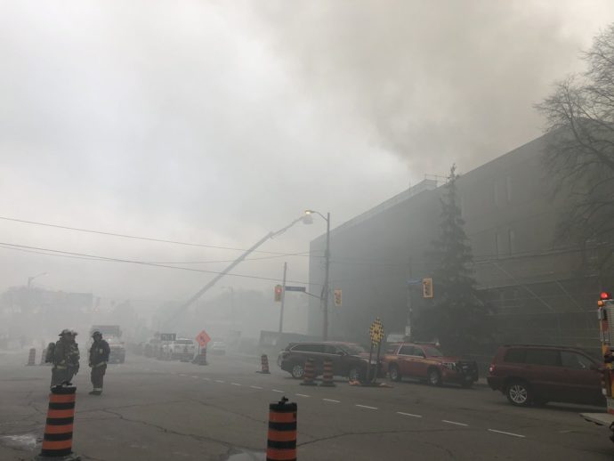 Два пожара за сутки в торонтской школе