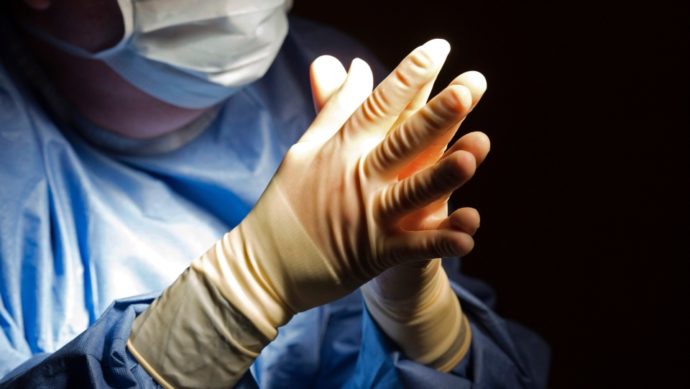 Статистика: канадские хирурги забывают в теле пациентов разные предметы