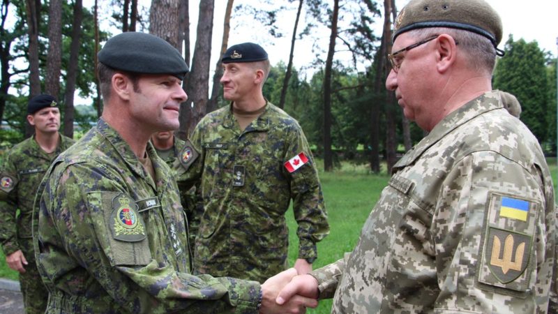 Вместо 200 канадских военных в Украине останется 60