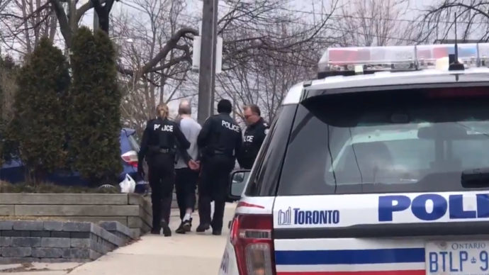 Попытка ограбления в Торонто: двое задержаны