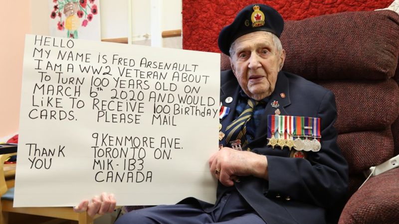 Ветеран Второй Мировой получил на свое столетие 90 000 поздравлений