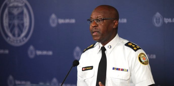Шеф полиции Торонто объявил о своей отставке