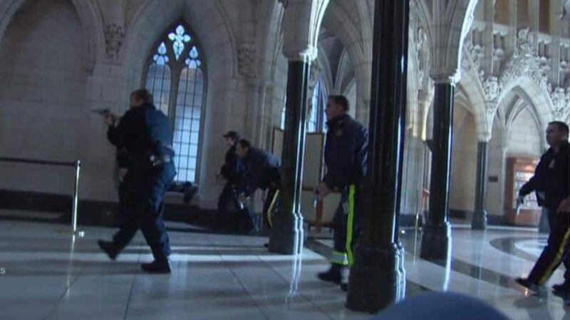 Следы от пуль перестрелки 2014 оставят в стенах канадского парламента