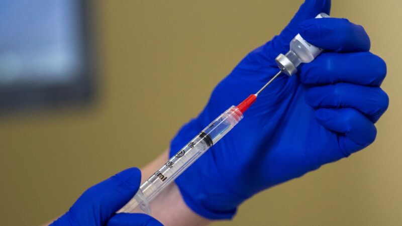 Канада должна получить новую порцию прививок от коронавируса