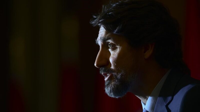Канадский премьер теряет поддержку избирателей