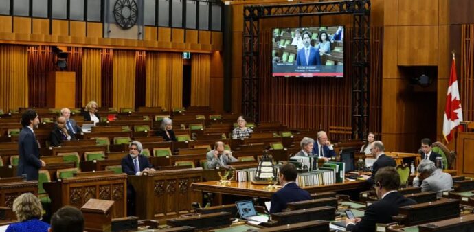 Депутаты возобновляют дебаты по Закону о чрезвычайных ситуациях
