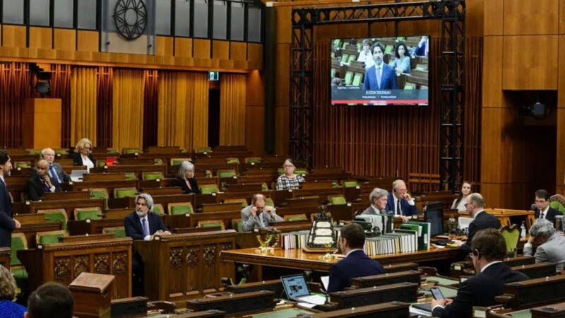 Депутаты возобновляют дебаты по Закону о чрезвычайных ситуациях