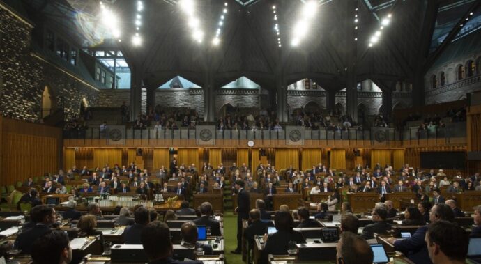 В субботу депутаты возобновят дебаты по Закону о чрезвычайных ситуациях