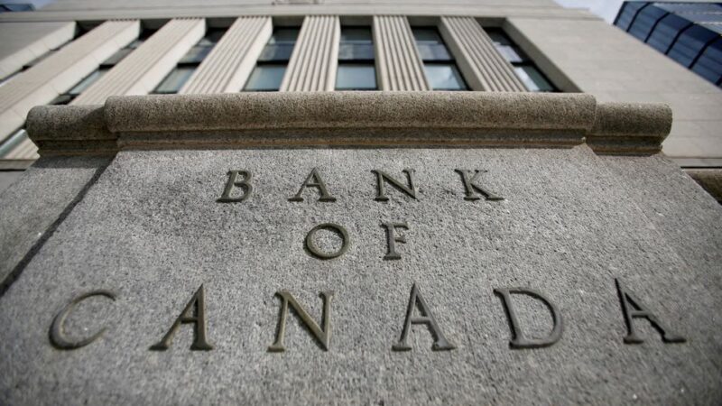 Банк Канады повысит ставку на 50 базисных пунктов в апреле