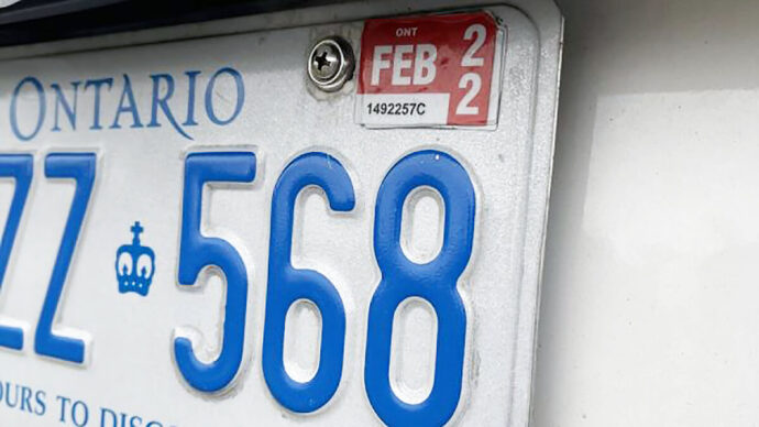 Плата за продление наклеек на номерные знаки Онтарио заканчивается сегодня