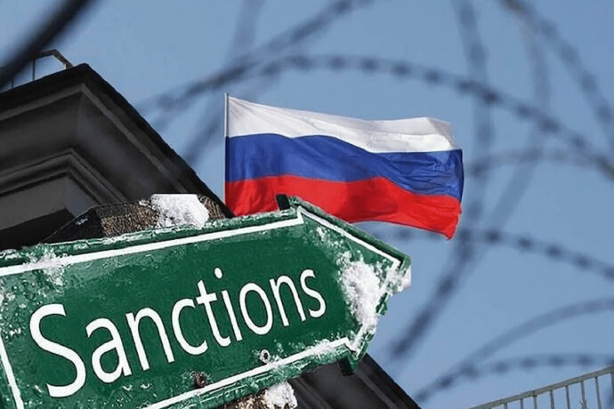 Канада ввела санкции против 10 россиян, включая Пескова, Симоньян и Эрнста