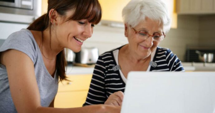 Федеральное правительство объявит о предоставлении высокоскоростного интернета для пожилых людей и семей с низким доходом
